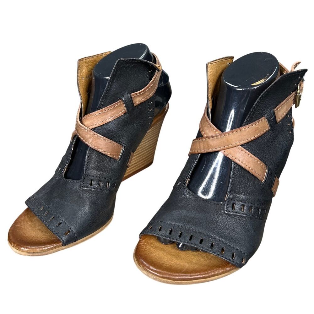 Miz Mooz Women’s Kipling Black Leather Wedge Sandal Size 40 US 9/9.5 - Picture 6 of 10